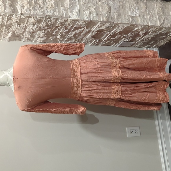 Maple & Cliff blush prairie style dress with crochet lace trim - Picture 4 of 8